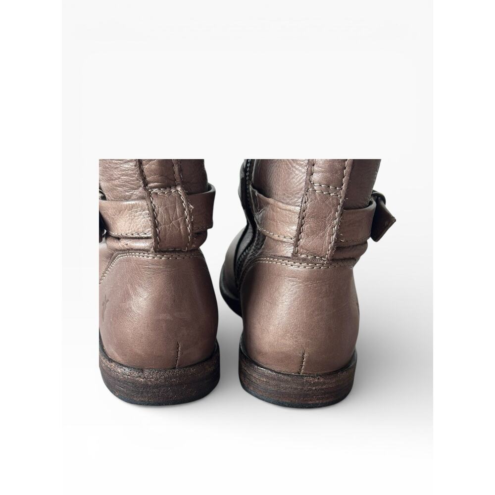 Frye Phillip Women's Size 9.5 B Riding Boots Tall Leather Gray Buckles Side Zip - Picture 5 of 13